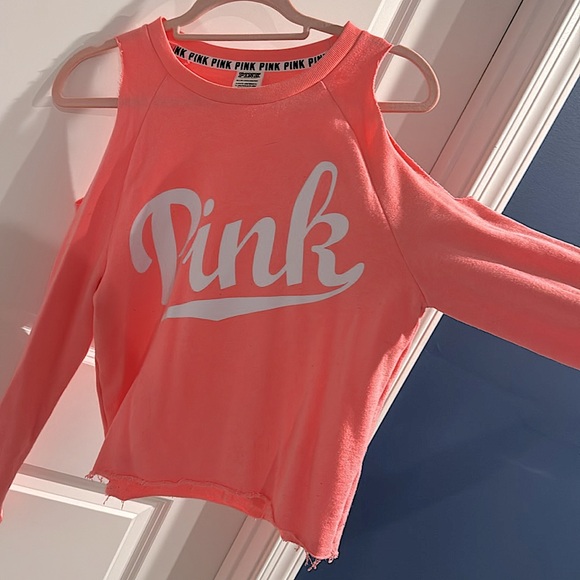 Pink off shoulder sweatshirt - Picture 3 of 3